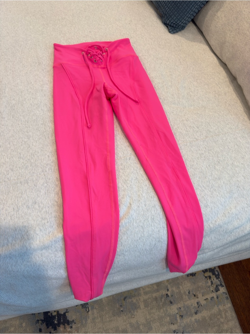 Women’s Hot Pink Lace-Up Active Leggings